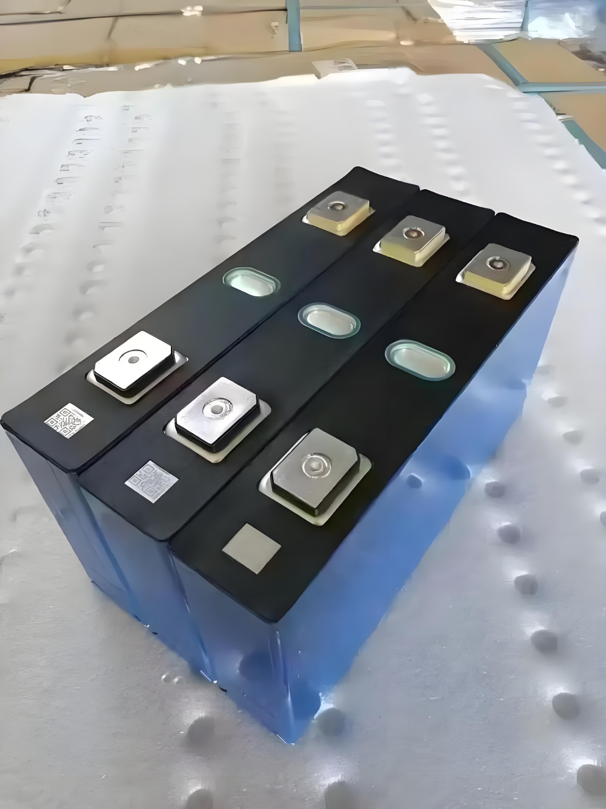 磷酸铁锂120AH电芯